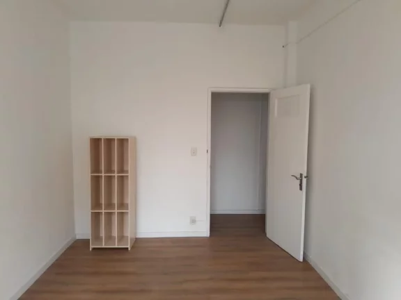 Imagem Conjunto comercial no centro - República