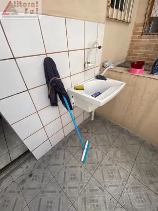 Imagem Apartamento à venda em Praia Grande-SP, Ocian: 1 quarto, 1 sala, 1 banheiro, 32m² de área. Venha conferir!