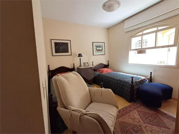 Imagem Casa de Vila à venda com 3 quartos, sendo 3 suítes, em Vila Madalena, São Paulo - SP