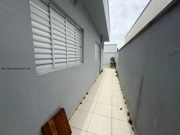 Imagem Casa em Condomínio para Locação em Limeira, Jardim Residencial Campo Novo, 3 dormitórios, 2 banheiros, 2 vagas
