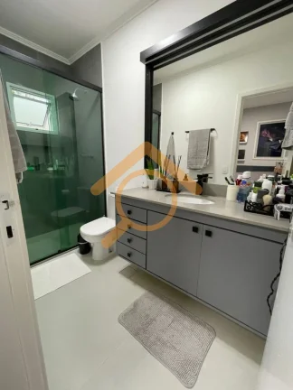 Imagem Casa em Condomínio de Luxo na Vila Cruzeiro - 4 Quartos, 2 Suítes, 2 Salas, 5 Banheiros, 3 Vagas de Garagem, 267m²