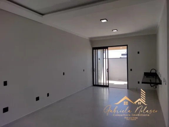 Imagem Casa Alto Padrão em Condomínio