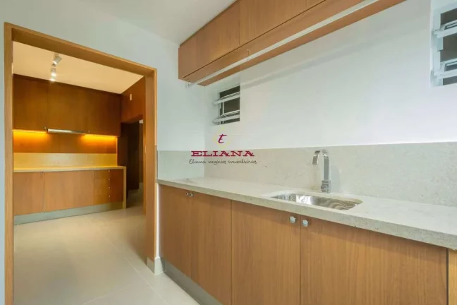 Imagem Apartamento à venda em São Paulo, Vila Nova Conceição, com 2 quartos, 84m²