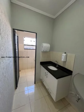 Imagem Galpão para Locação em Cordeirópolis, Centro, 1 dormitório, 5 banheiros, 2 vagas