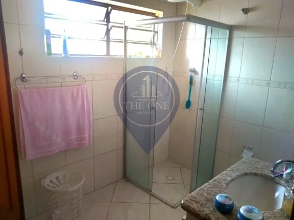 Imagem Oportunidade única: Casa à venda em Santana, São Paulo-SP, com 3 quartos, 1 suíte, 2 salas, 2 banheiros, 4 vagas e 280m².