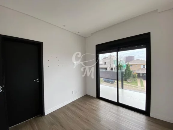 Imagem Casa em Condomínio com Lazer e Lago
