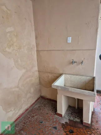 Imagem Casa à venda em São Paulo, Vila Liviero, com 1 quarto