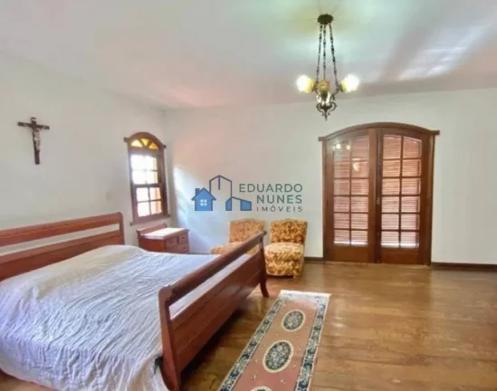 Foto do imóvel: EXCELENTE CASA NO MANGABEIRAS COM 05 QUARTOS,02 SUÍTES E 04 VAGAS.