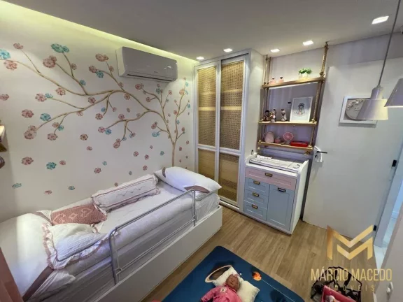 Imagem Apartamento com 2 dormitórios à venda, 67 m² por R$ 750.000,00 - Meireles - Fortaleza/CE