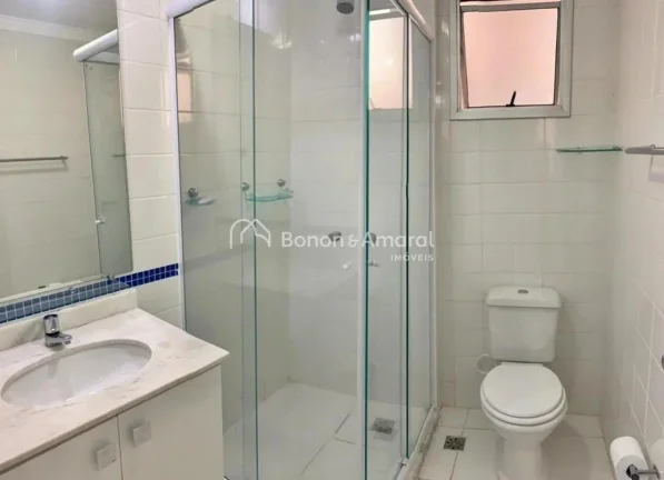 Imagem Localizado entre os Shoppings Iguatemi e Galleria, este apartamento une conforto e praticidade. A re...