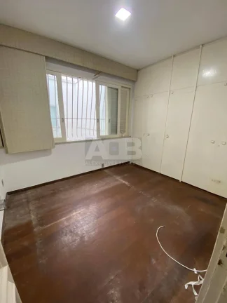 Imagem Apartamento no Leblon, 4 Quartos, 219m2, 1vaga, Quadra da Praia