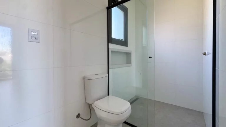 Imagem Casa à venda, com 3 quartos, 200m²
