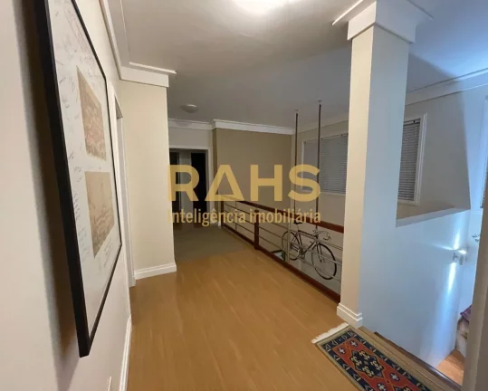 Imagem Maravilhosa Residência Em Condomínio Fechado No Bairro Saguaçú Esse imóvel evoca toda a poesia ...