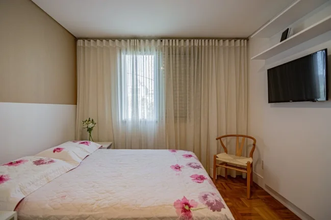 Imagem Apartamento Vila Romana - 91M², 2 Dorms, 1 Vaga Demarcada, Reforma Completa, Armários.