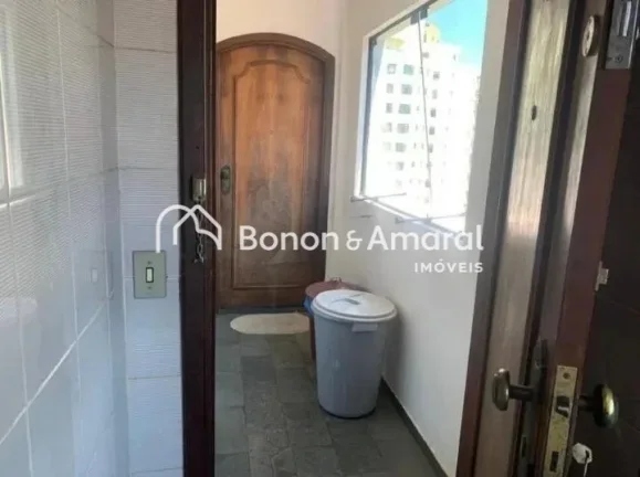 Imagem Amplo e bem distribuído, este apartamento de 143m² no coração do Cambuí é ideal para quem busc...