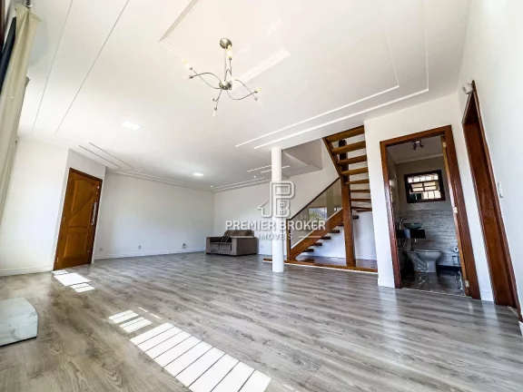 Imagem Oportunidade casa com 4 dormitórios à venda, 200 m² por R$ 940.000 - Panorama Teresópolis/RJ
