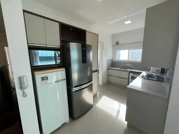 Imagem Apartamento com 3 suítes e 3 vagas de garagem em Meia Praia - Itapema/SC
