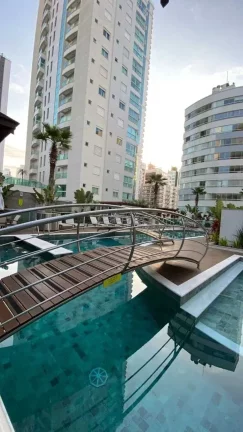 Imagem Apartamento vista mar mobiliado com 3 suítes e 3 vagas de garagem no Centro de Balneário Camboriú