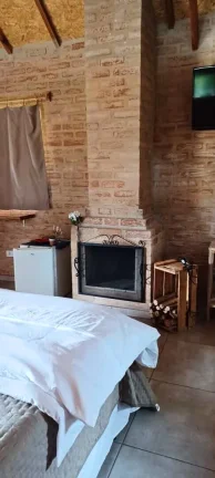 Imagem Oportunidade de Investimento: Charme e Conveniência no Centro de Pinhal