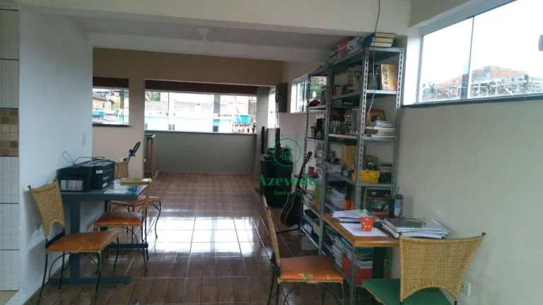 Imagem Sobrado com 3 dormitórios à venda, 200 m² por R$ 1.200.000,00 - Cidade Soberana - Guarulhos/SP