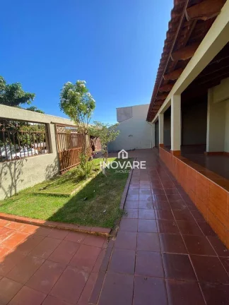 Imagem Casa com 3 dormitórios à venda, 270 m² por R$ 400.000,00 - Alvorada - Araporã/MG