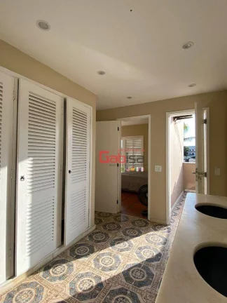 Imagem Casa com 5 dormitórios à venda, 579 m² por R$ 2.500.000,00 - Ogiva - Cabo Frio/RJ