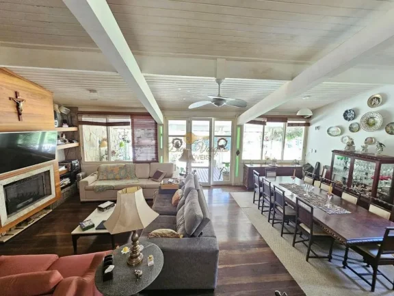 Imagem Casa para Venda em Teresópolis / RJ no bairro Albuquerque