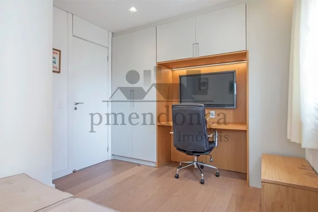 Imagem Apartamento a venda na Rua Caiubí em Perdizes com 148m², 3 quartos (2 suítes) e 3 vagas.