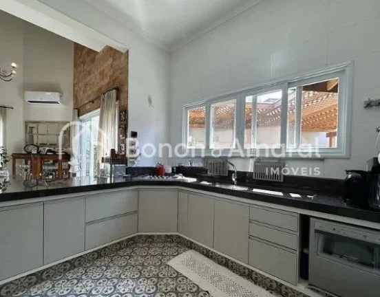 Imagem Esta casa é ideal para quem busca conforto e sofisticação em um espaço bem distribuído. Com 230...