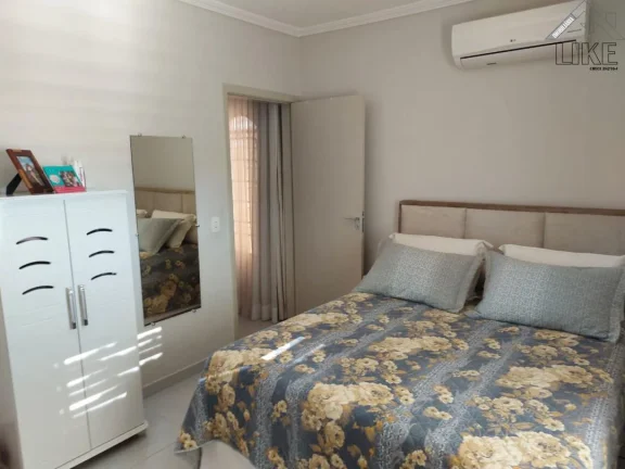 Imagem Casa - 03 Quartos com Suíte - São Judas