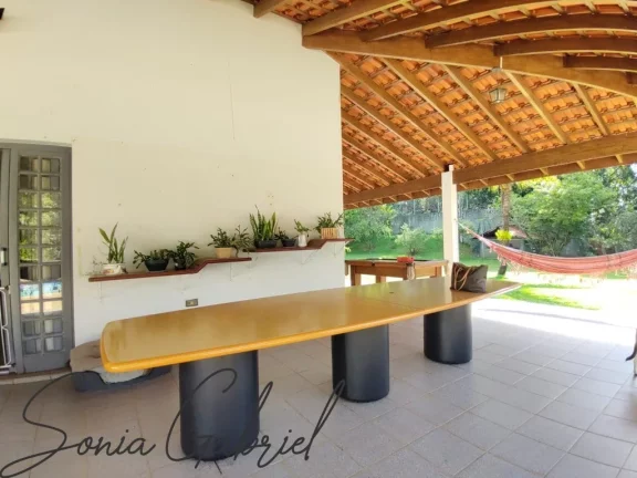 Imagem Chácara de luxo à venda em Louveira-SP, no bairro Monterrey, com 4 quartos, 4 suítes e 365,65m² de área! Imagem Chácara de luxo à venda em Louveira-SP, no bairro Monterrey, com 4 quartos, 4 suítes e 365,65m² de área!