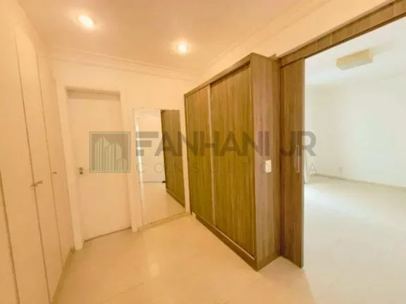 Imagem Apartamento em Moema: 3 quartos, 3 suítes, 2 salas, 4 banheiros, 4 vagas de garagem, 180m² de área. Venha conferir!