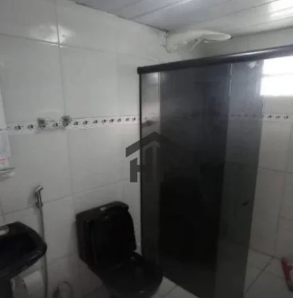 Imagem Casa com 5 Quartos, localizada no Monteiro - Recife/PE. À Venda