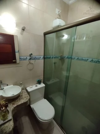 Imagem Sobrado em condominio fechado com piscina 100 metros da praia!