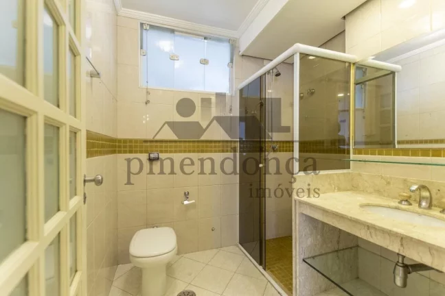 Imagem Apartamento à venda na Rua Itacolomi com 3 quartos ( 1 suíte ) e 2 vagas, 143m2