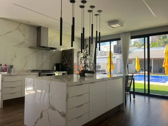 Imagem Chácara com 4 dormitórios à venda, 720 m² por R$ 1.350.000,00 - Estância Santa Maria do Portão - Atibaia/SP