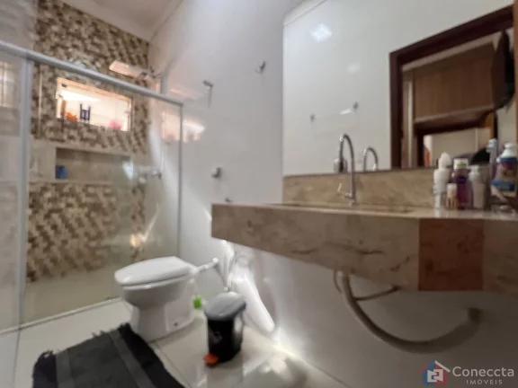 Imagem Casa Térrea à Venda no Afonso Queiroz em Patos de Minas – 3 Quartos e Churrasqueira