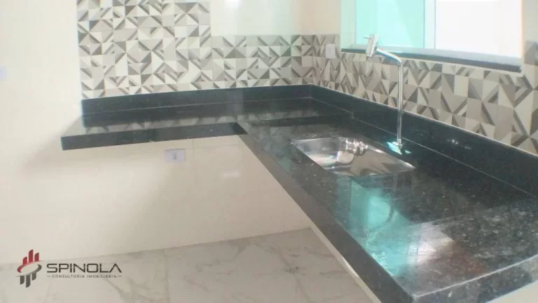 Imagem Sobrado com 2 dormitórios à venda, 71 m² por R$ 420.000,00 - Vila Caiçara - Praia Grande/SP