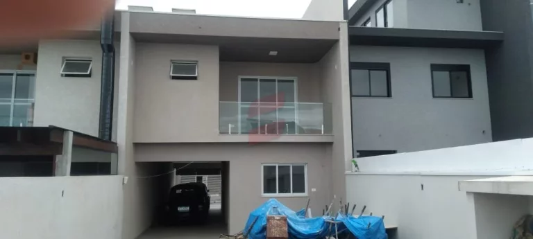Imagem SOBRADO com 3 dormitórios à venda por R$ 899.000,00 no bairro Alto Tarumã - PINHAIS / PR