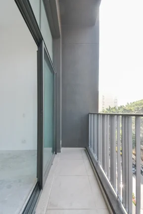 Imagem Studio 27M², 1Q, 1 Banheiro, Academia, Churrasqueira, Piscina, Salão de Festas e Jogos, Deck Molhado, Brinquedoteca, Bicicletário, Bar, Portaria 24h.