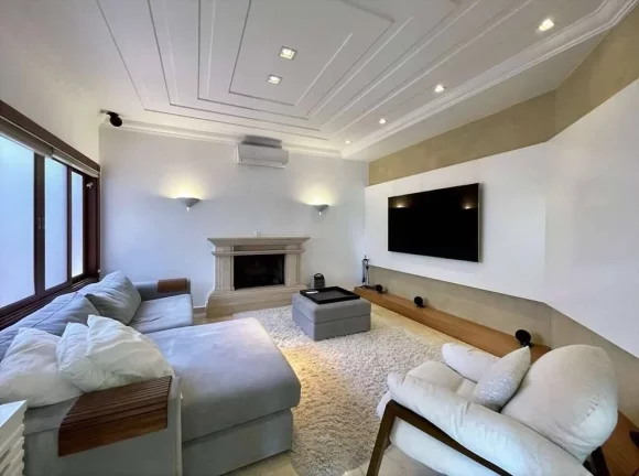 Imagem Cond SP II MARAVILHOSA! 5 sts, 70% MOBILIADA, lareiras, piscina, gourmet!