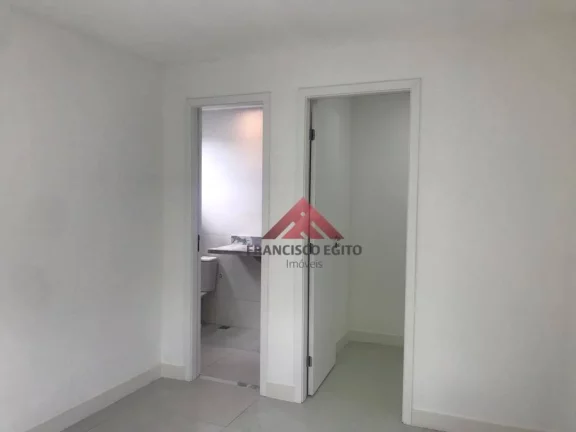 Imagem Excente casa duplex em centro de terreno, loteamento Argeu Fazendinha,(Av. Central)constituida de Varanda,Sala,03 quartos sendo com duas suiters,lavan