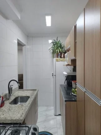 Imagem Apartamento com 2 dormitórios à venda, 45 m² por R$ 220.000,00 - Vila São Carlos - Itaquaquecetuba/SP