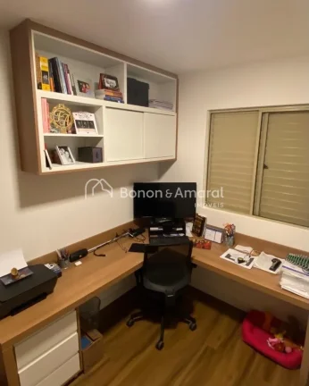 Imagem Apartamento com 3 quartos reformado e mobiliado em andar alto no condomínio Villaggio di Roma na Ch...