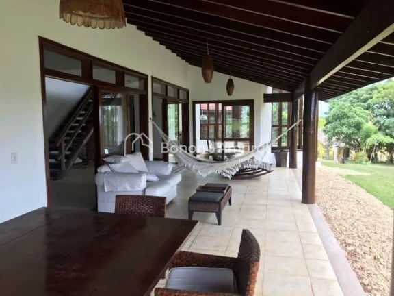 Imagem Sobrado à venda no Condomínio Clube de Campo em Valinhos, com 1.200 m² de terreno e 495 m² de á...