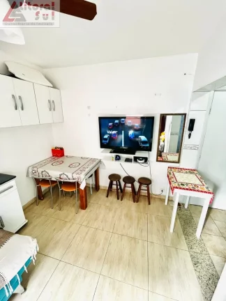 Imagem Imperdível! Apartamento à venda em Praia Grande-SP, bairro Ocian, 1 quarto, 1 sala, 1 banheiro, 23 m² de área.