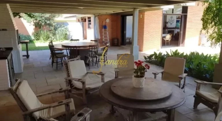 Imagem Belo sobrado em Atlântida com 05 suítes