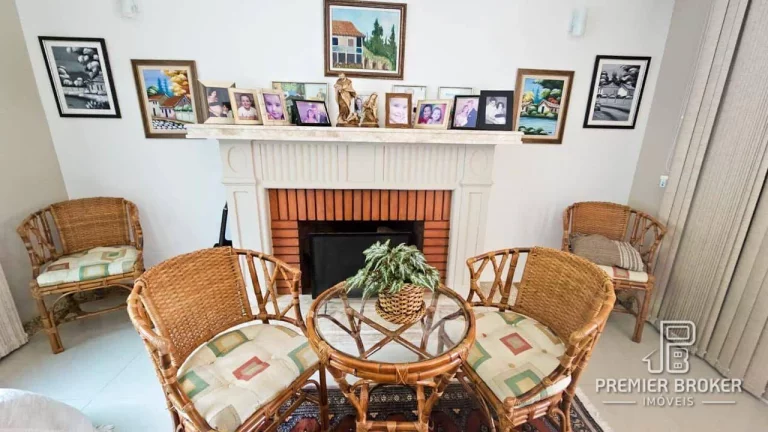 Imagem Casa à venda, 240 m² por R$ 3.499.000,00 - Bom Retiro - Teresópolis/RJ