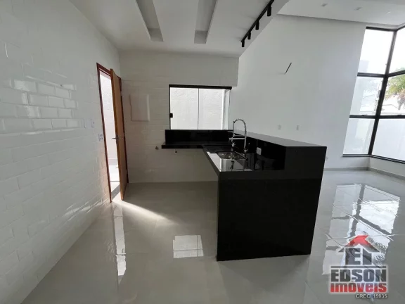 Imagem Casa 3 Quartos, 1 Suíte, Área gourmet, piscina em Itaipuaçu.