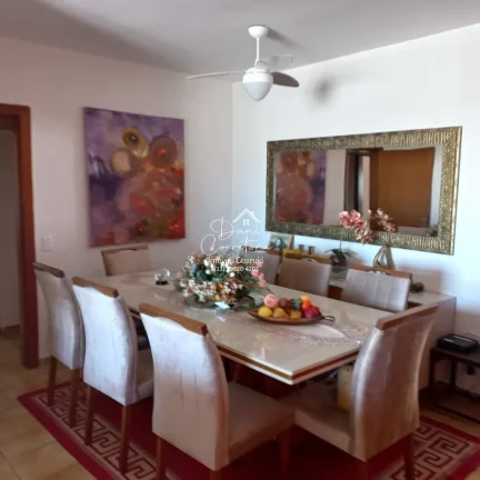 Imagem Apartamento à venda no Guarujá na Praia das Pitangueiras.